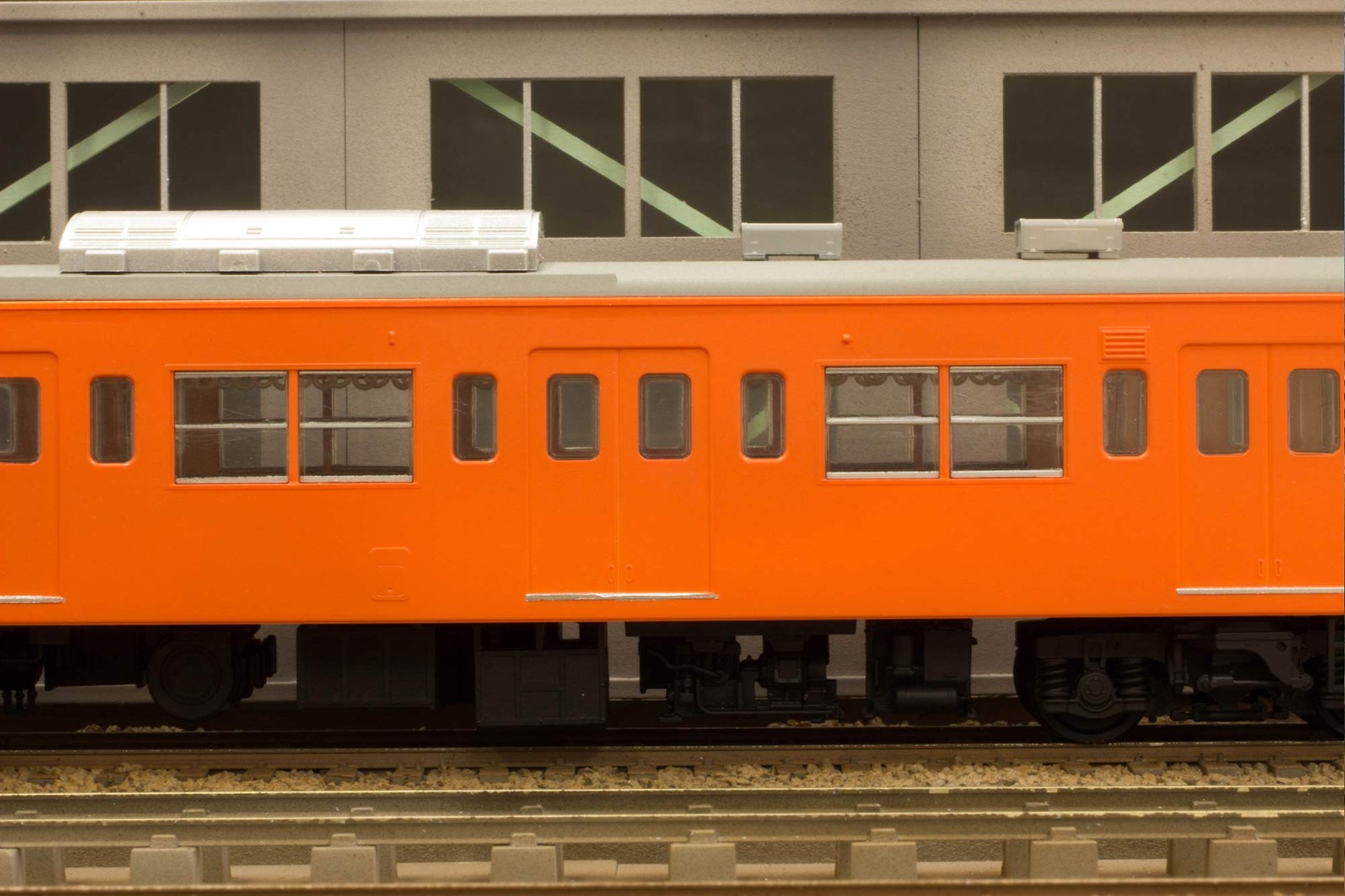 1/80 JR East Japan 201 series DC train Chuo Line Moha 201 Moha 200 display model