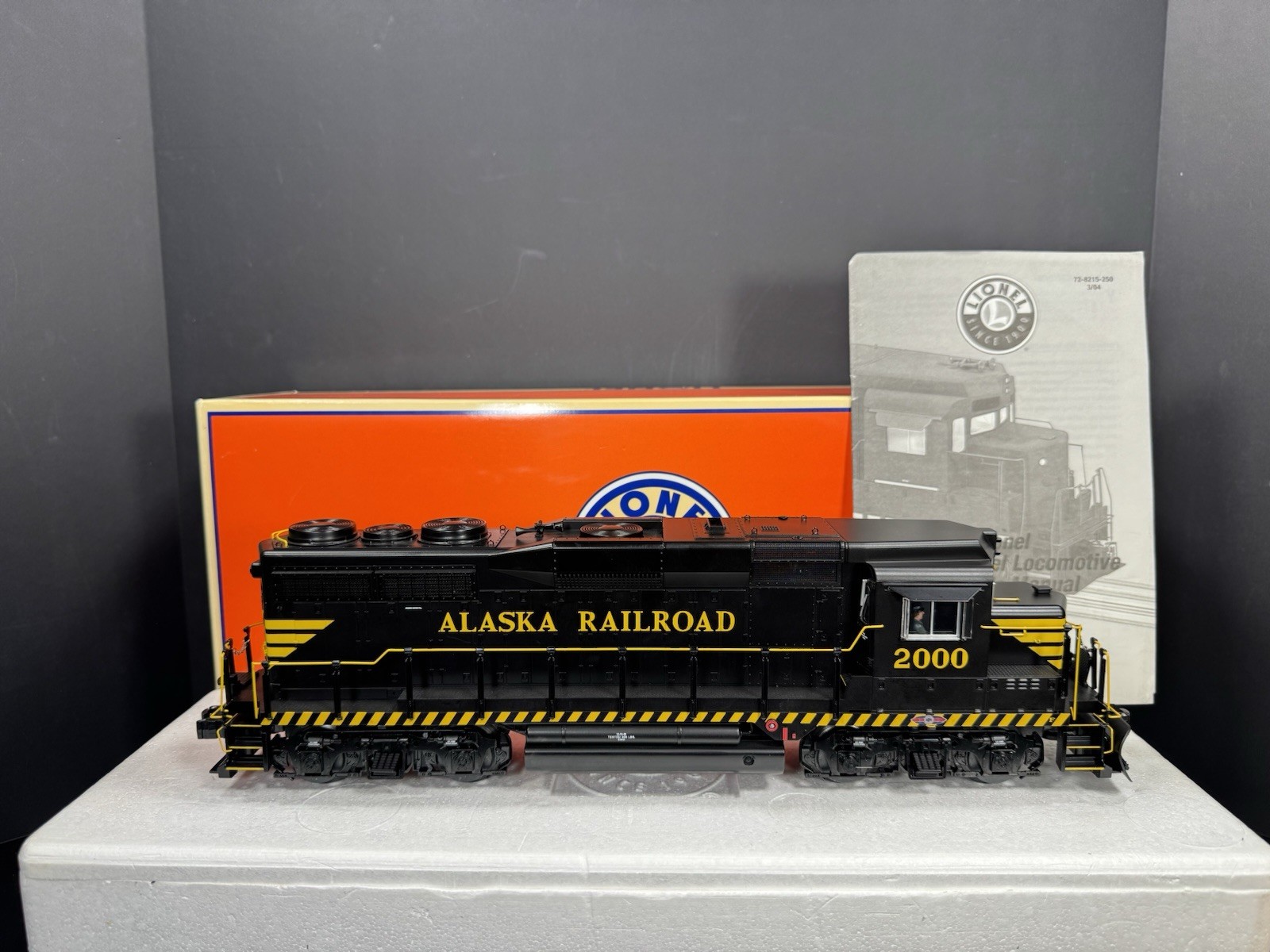 Lionel 6-28839 TMCC Alaska Railroad ARR GP30 diesel engine #2000 LNIB
