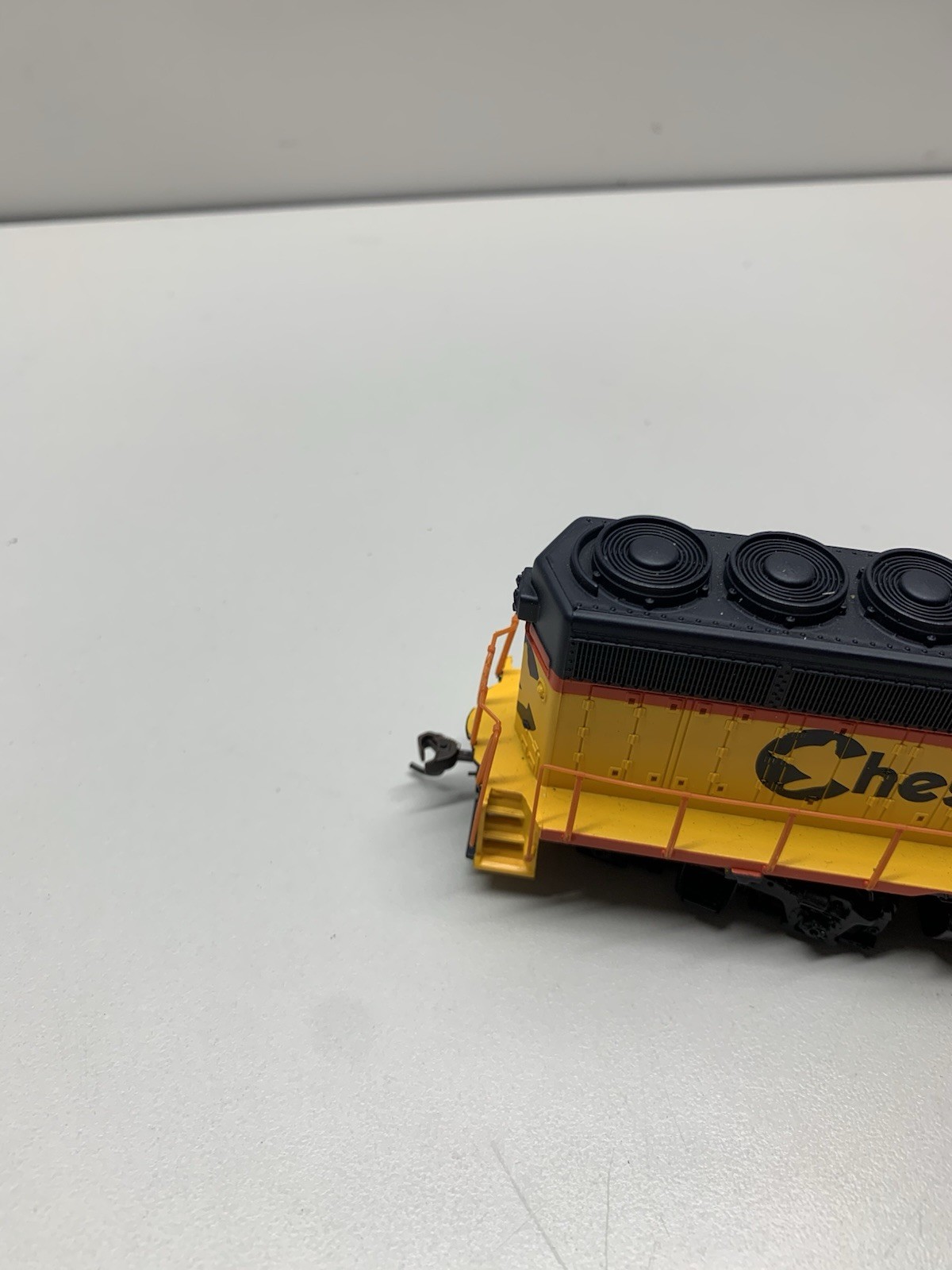 Bachmann HO Chessie System B&O Locomotive 4137 DCC On Board