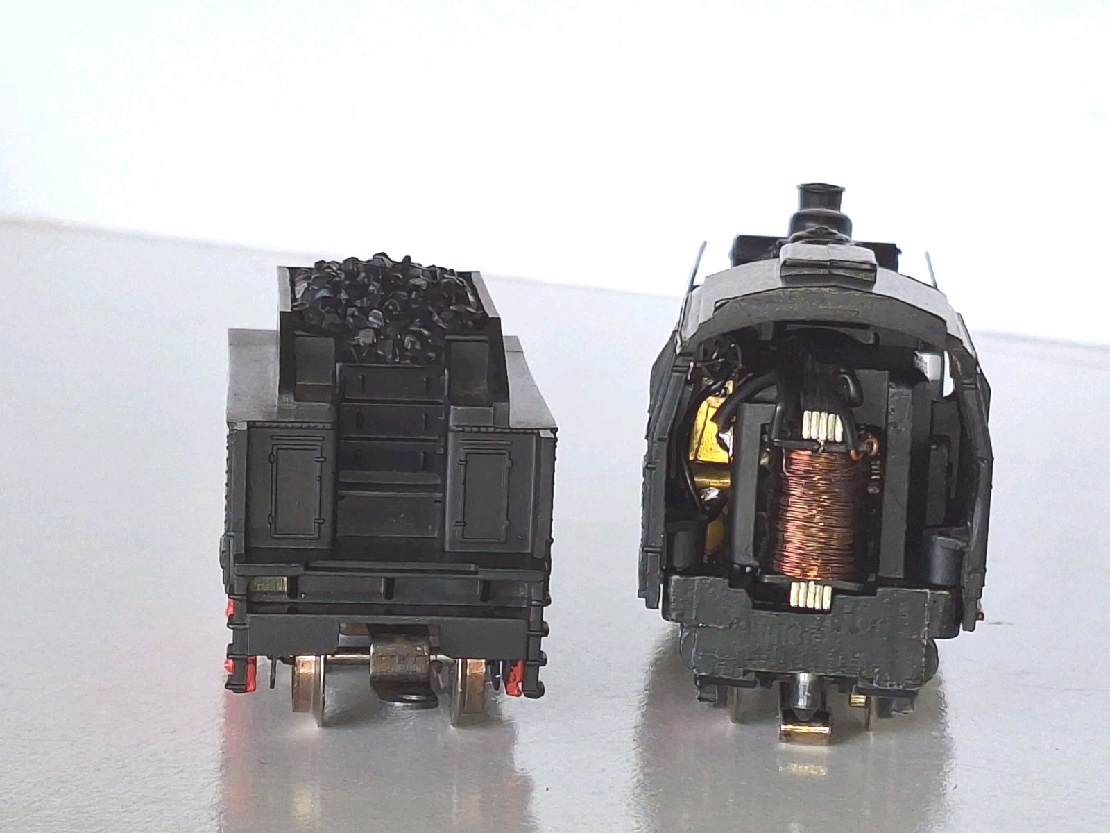 Marklin 3003 V.3 Steam Loco. 3 rail AC analogue. V/good Cond. HO scale. Boxed