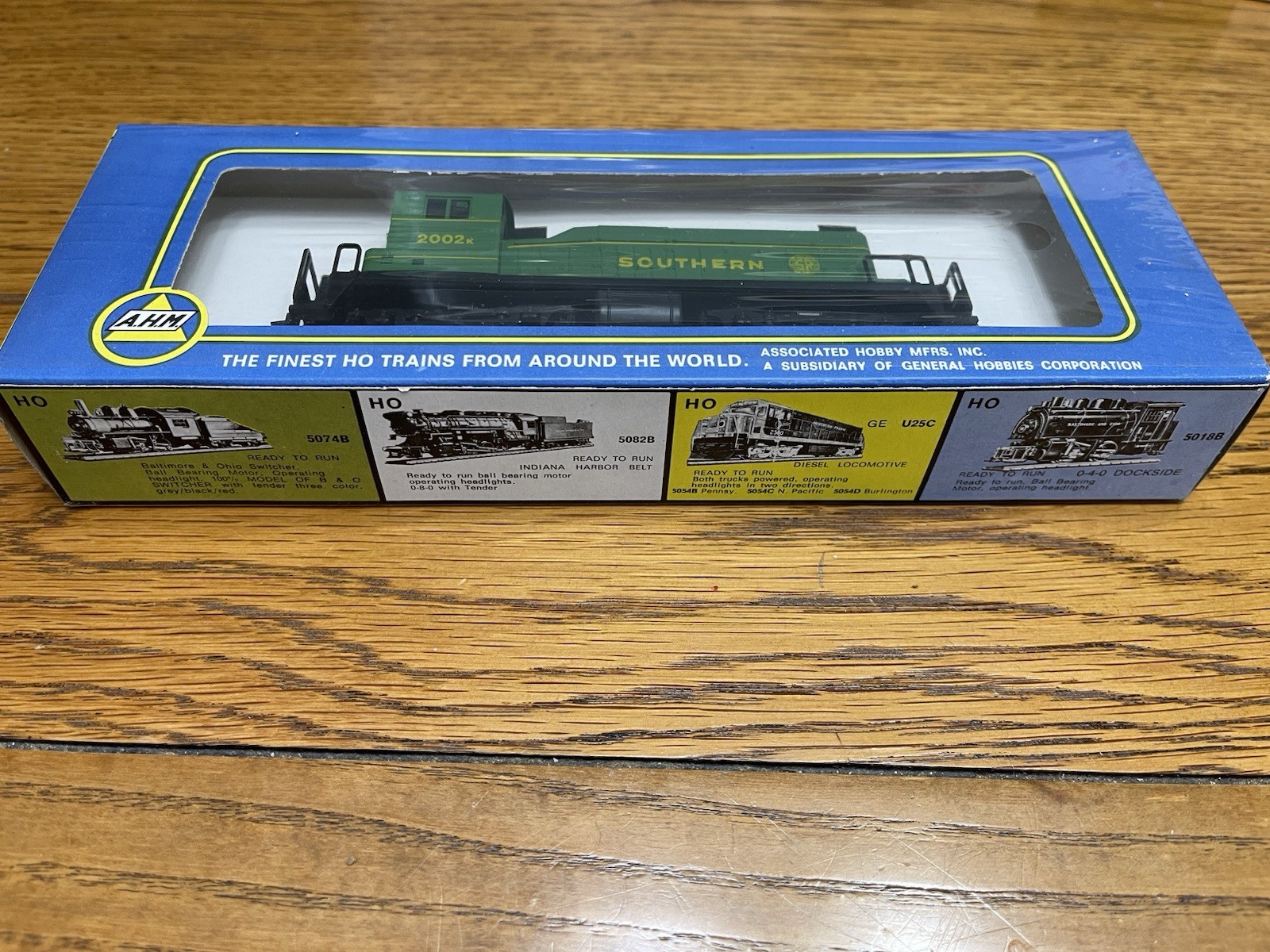 AHM HO Trains Southern SW-1 DUMMY Locomotive #5014 CD Southern Free Ship