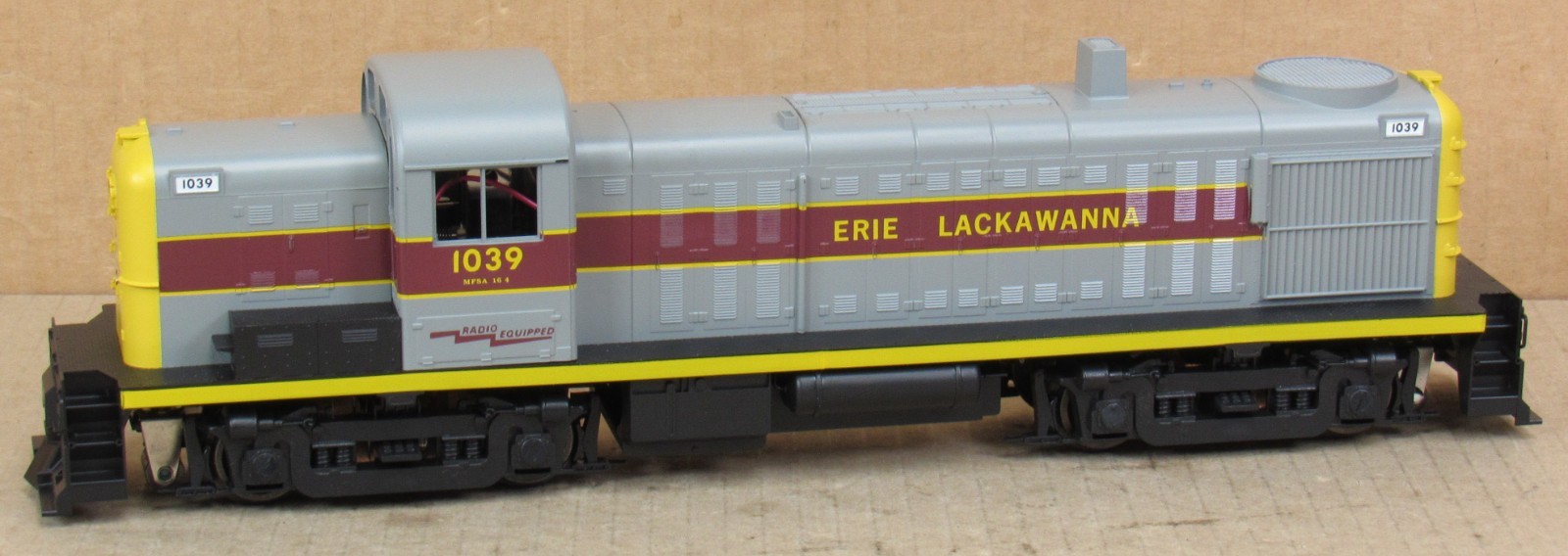 Weaver/P&D Hobby Shop 4054 Erie Lackawanna RS-3 Diesel Engine #1039 O-Gauge *