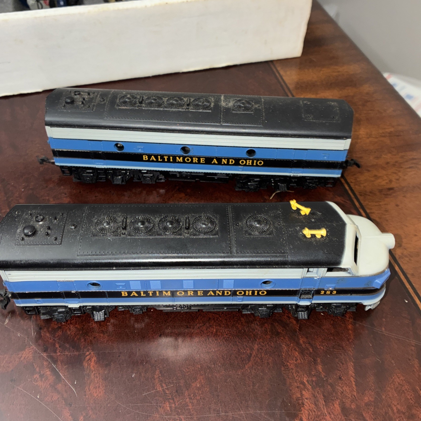TYCO Mantua HO Baltimore And Ohio F9 Diesel Engine 283 And Car
