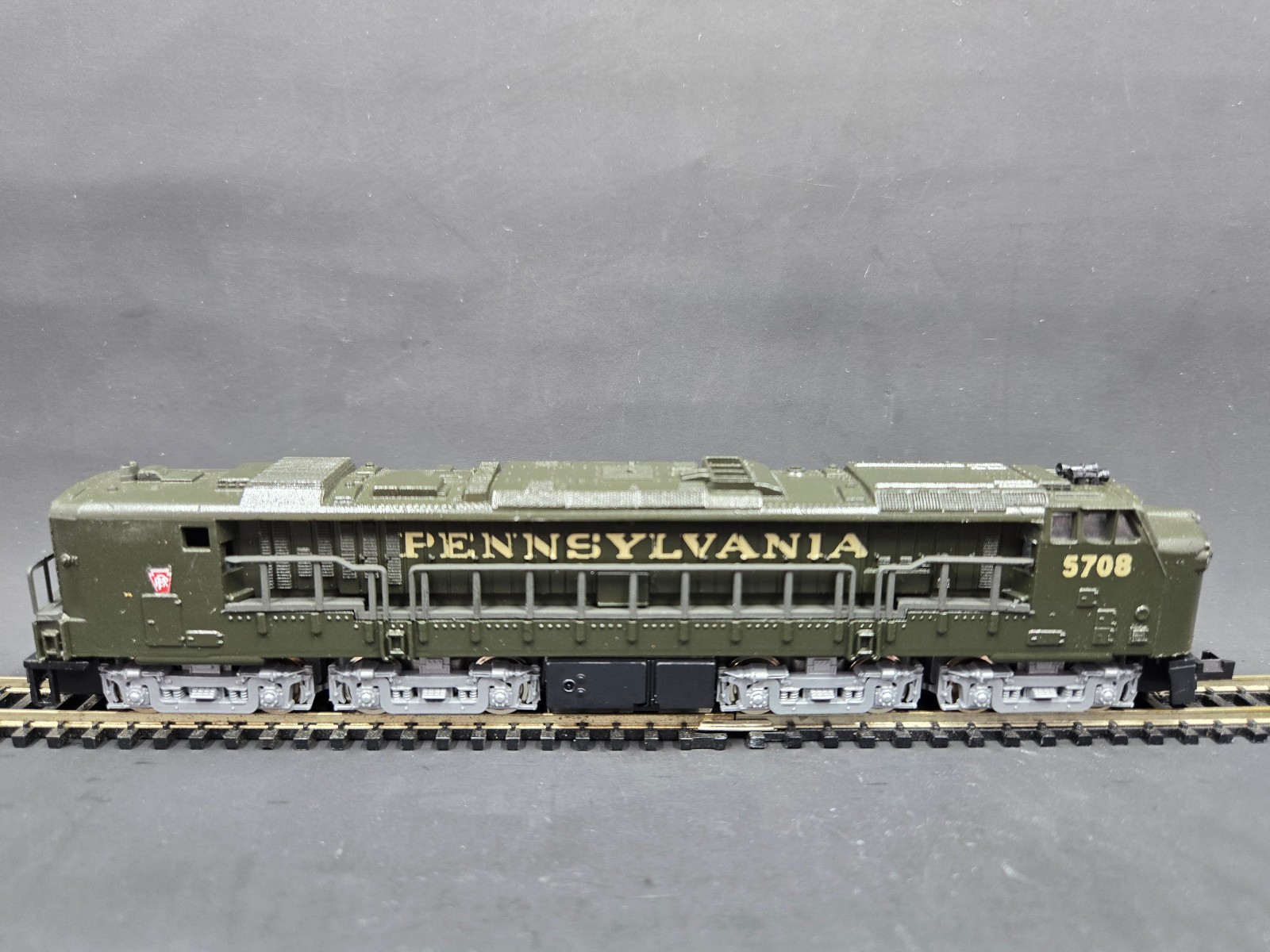 Con-Cor N Gas Turbine Pennsy RR Freight Locomotive #0001-03321G, Original Box