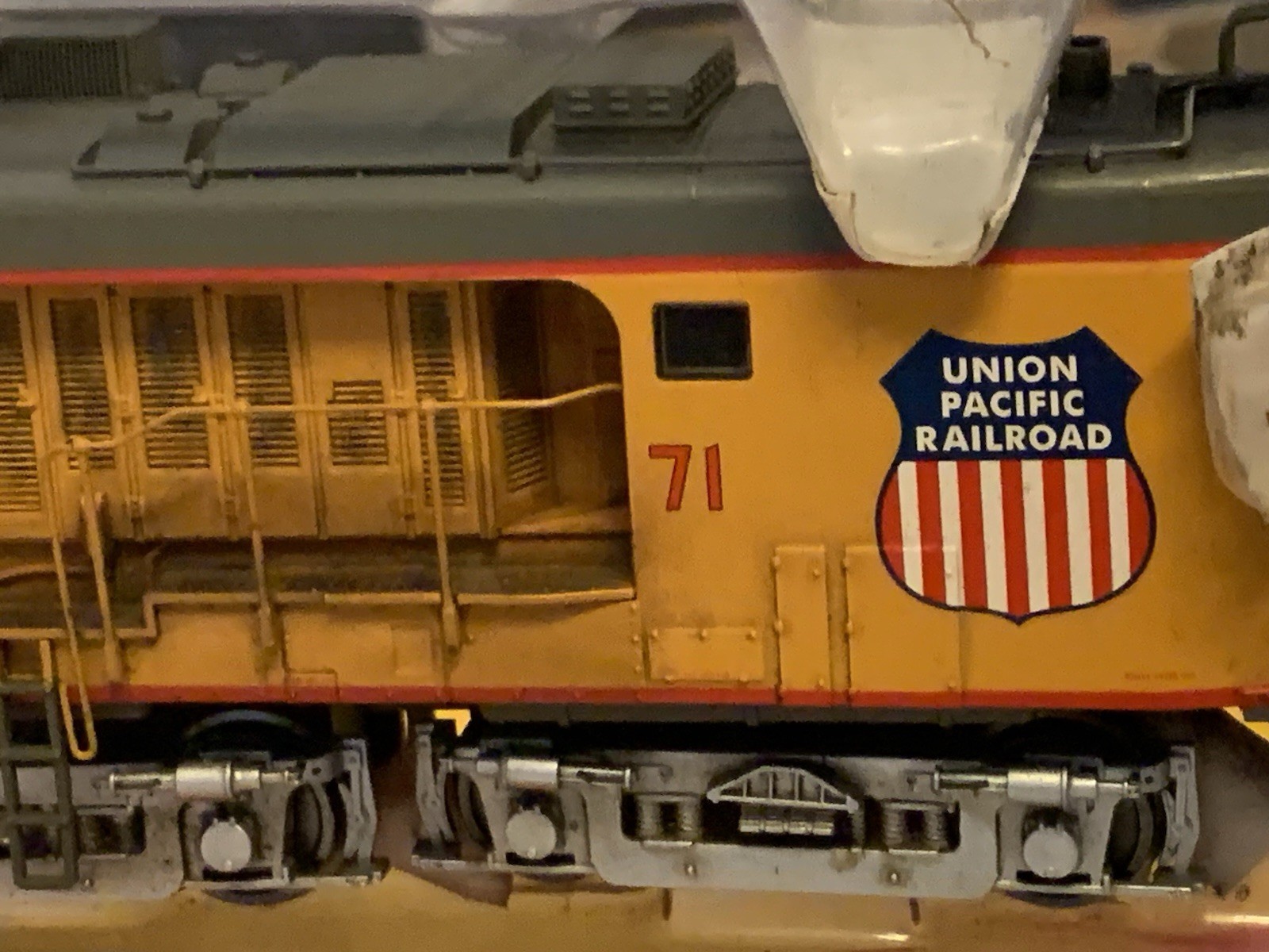 HO Scale UNION PACIFIC Veranda Gas Turbine Locomotive & Tender Model 88668 #71