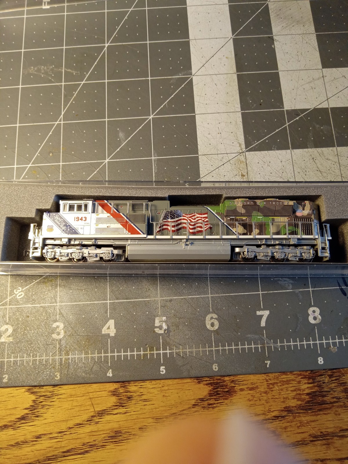 Kato N Scale EMD SD70ACe Diesel Loco Union Pacific “The Spirit” 176-1943