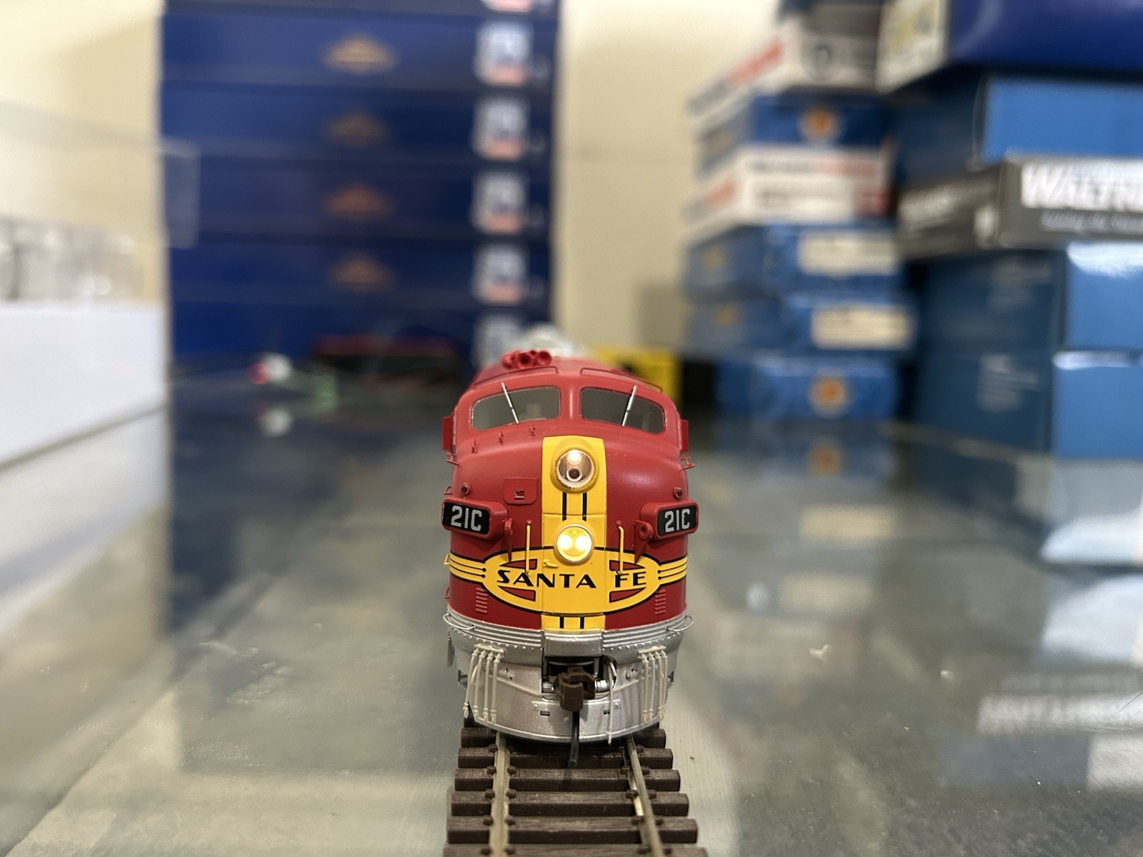 Athearn Genesis HO Santa Fe F3A/F3B Warbonnet #21C/#21A DCCSound ATHG19559 19560