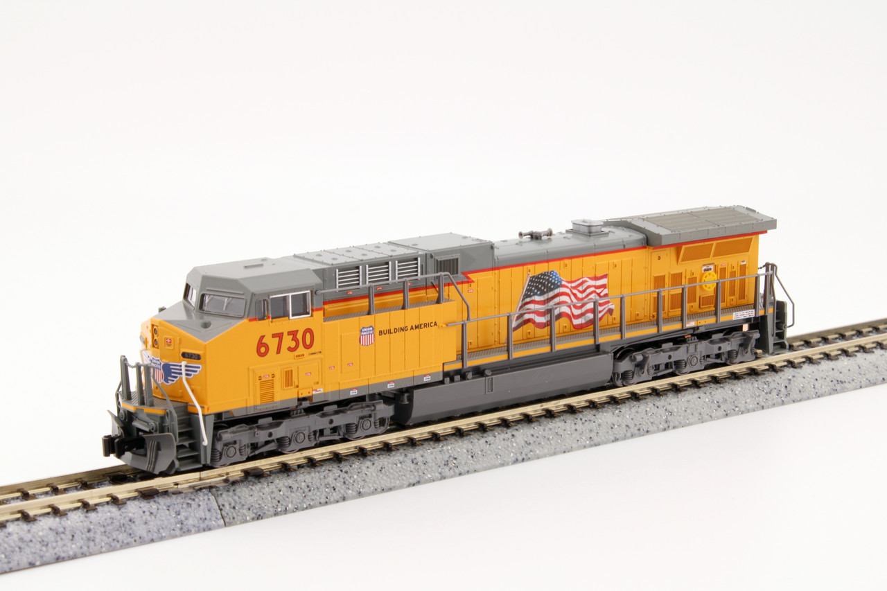 Kato 176-7040 N Scale Union Pacific “Flag” AC4400CW Diesel #6730