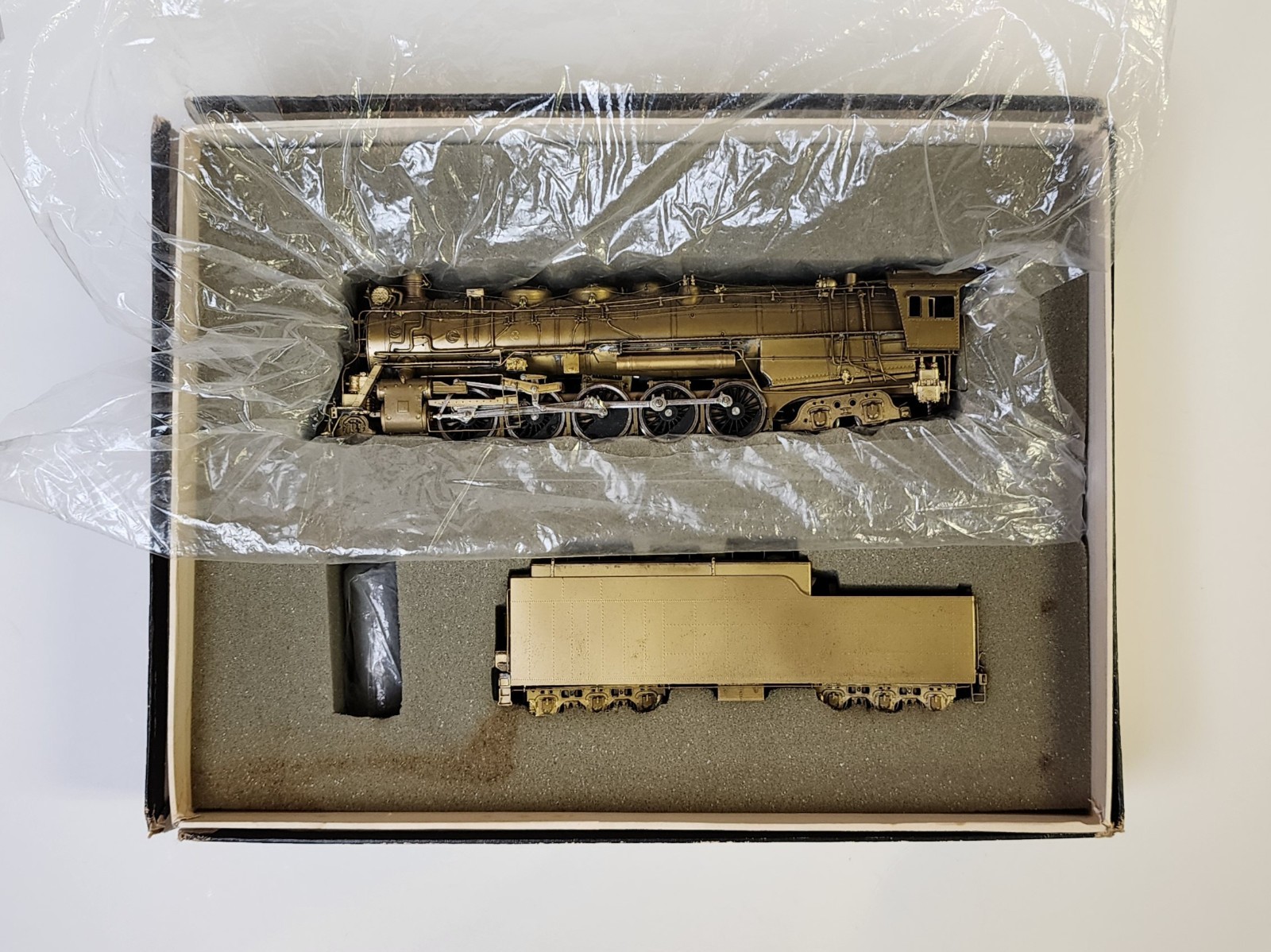 Santa Fe 2-10-4 5000 Series “Madam Queen” Steam Locomotive & Tender Brass HO