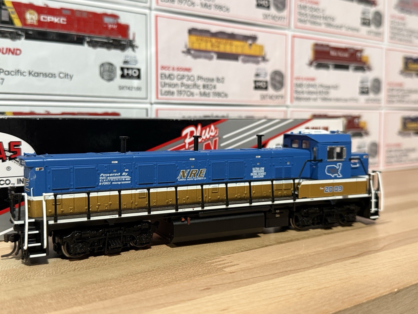 Atlas HO NRE Genset Demonstrator #2009 DCC & Sound USED