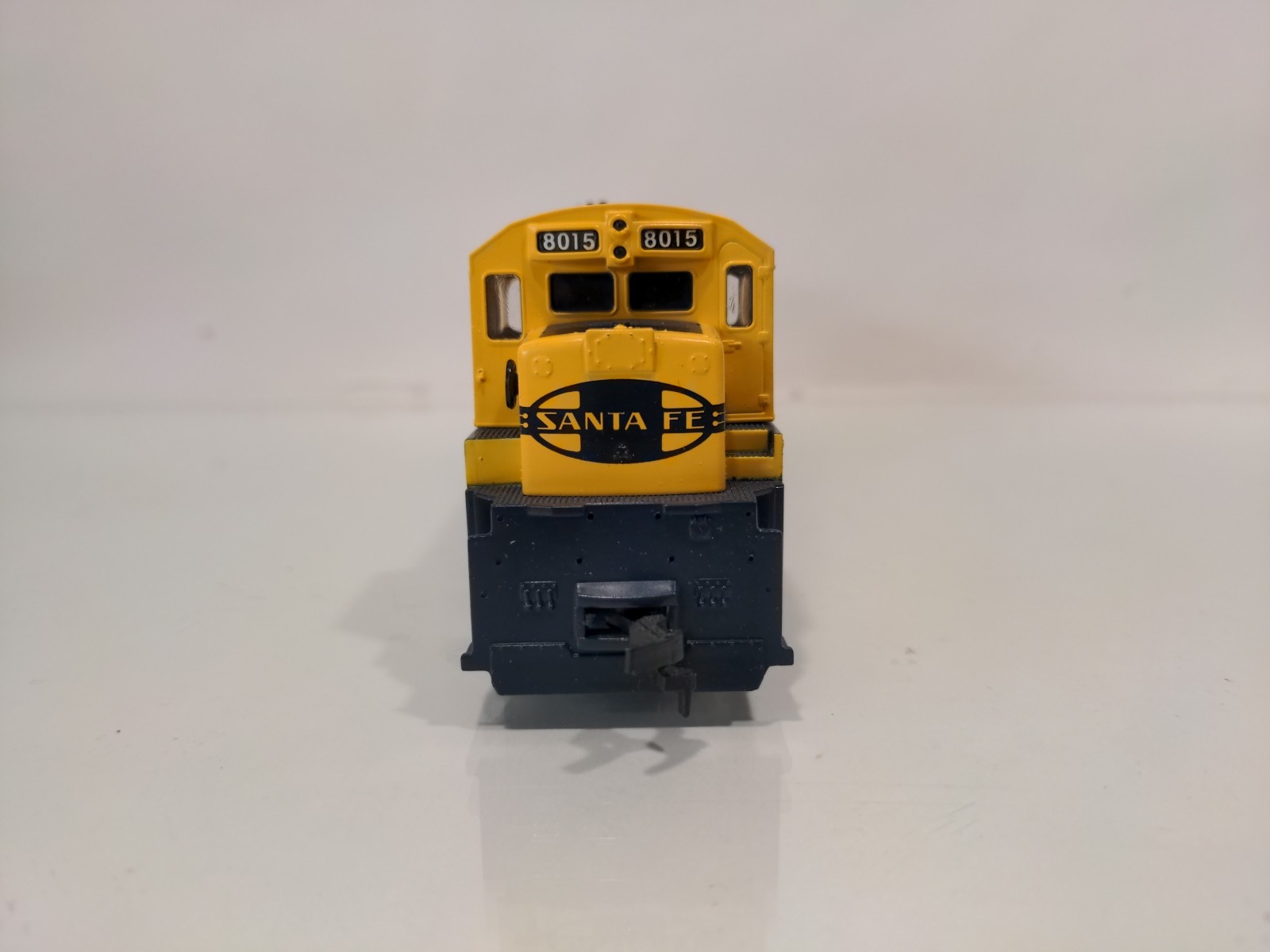 HO Atlas 8602 Santa Fe GE C30-7 ATSF 8015