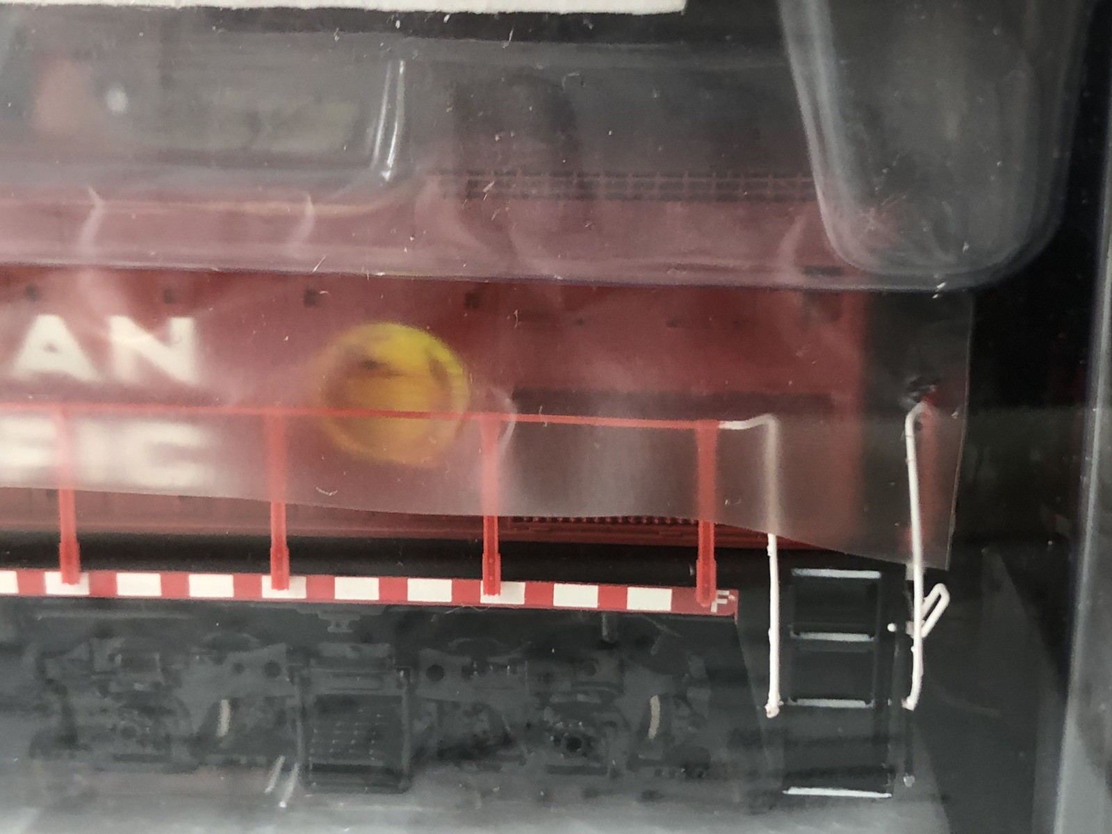 Athearn Genesis G66053 Canadian Pacific MP15-AC Loco Switcher #1415 NIB