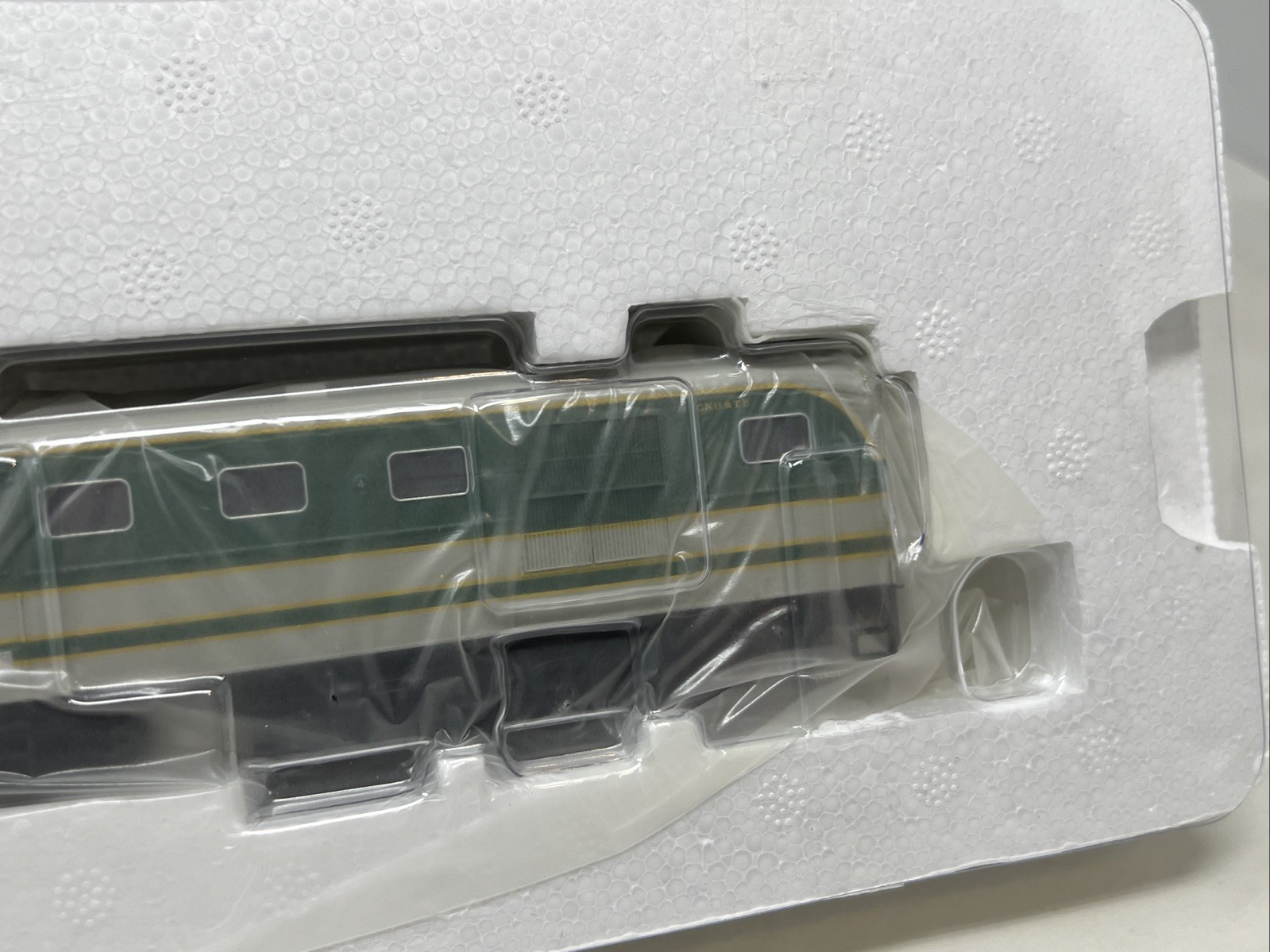 Walthers 910-9106 Southern Alco DL-109 Diesel Locomotive #6400 NIB