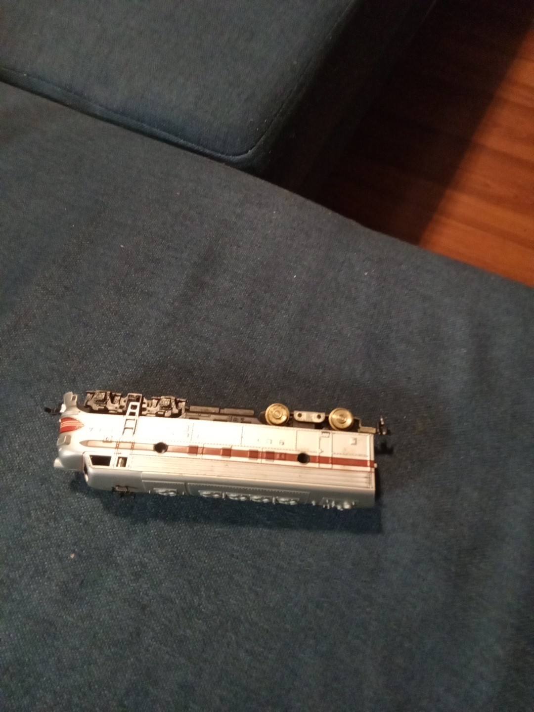 Bachmann/Hawthorne 150A HO Gauge Model Railroad Burlington Diesel Locomotive