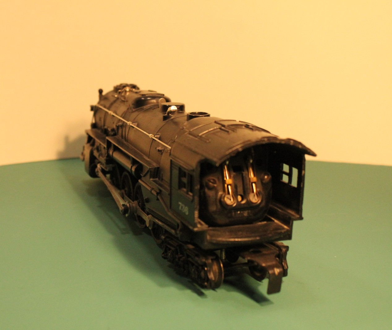 POST WWII LIONEL 736 BERKSHIRE STEAM LOCOMOTIVE & 2046W COAL TENDER, WORKS/RUNS