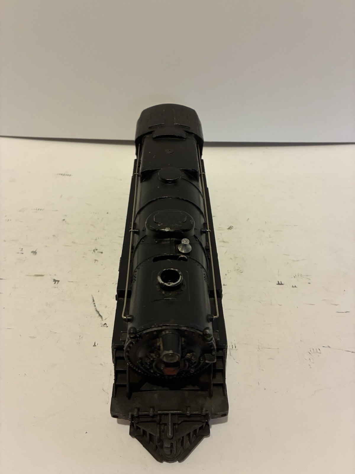 Lionel Post War 2025 Locomotive and Whistle Tender Tested See Description. Nice
