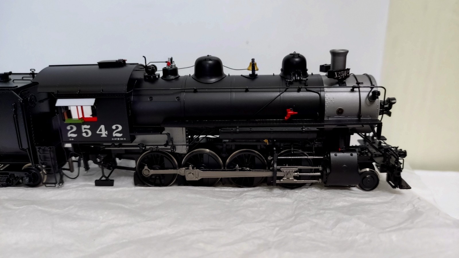 Challenger Imports Brass Southern Pacific Class C-9 2-8-0 Locomotive – HO scale