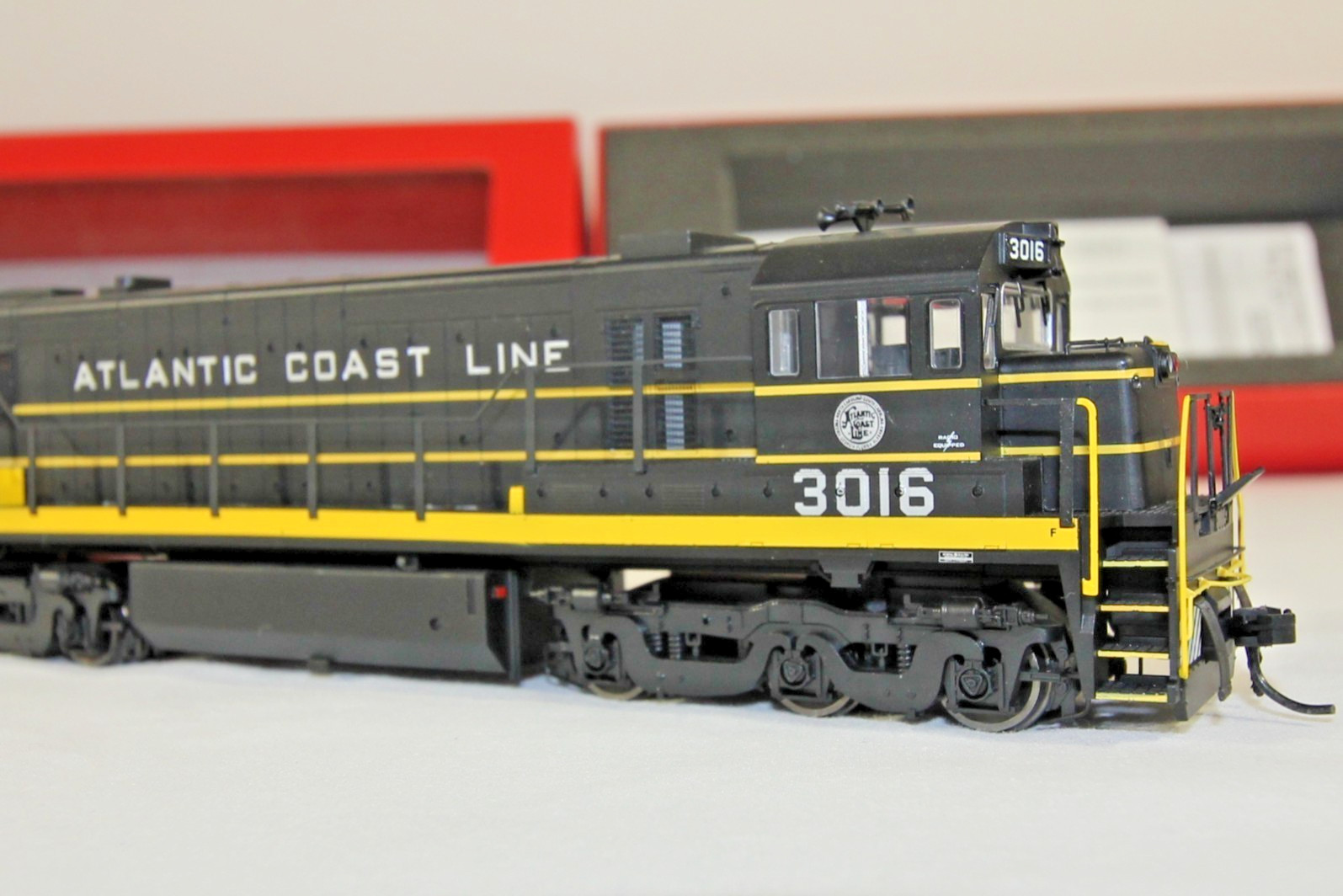 Rivarossi HR2538 GE U25C Phase IIIb. Atlantic Coast Line ACL #3016 NEW Boxed
