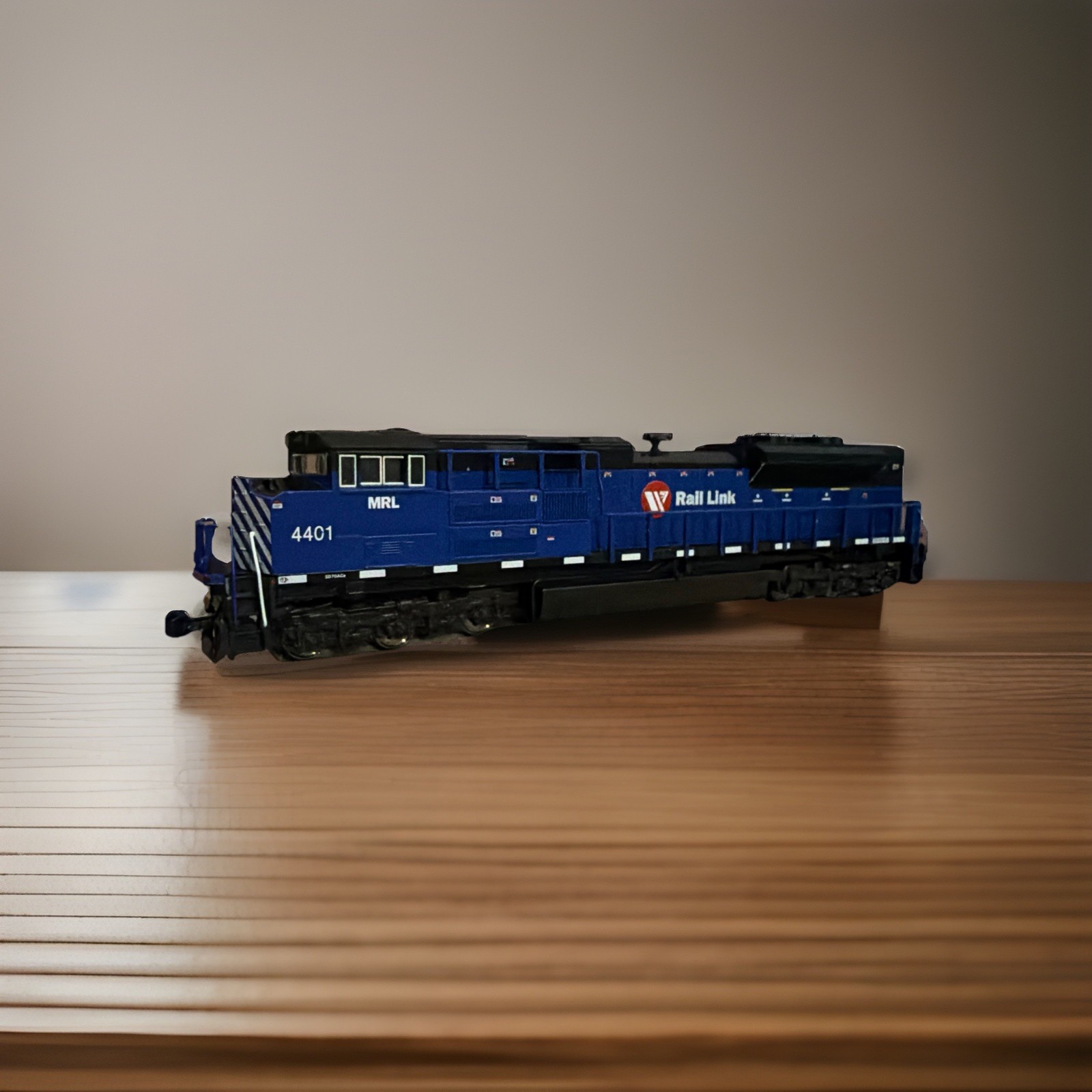 KATO 176-8531 4401 Montana Rail Link EMD SD70ACe N Scale Gauge Diesel Locomotive