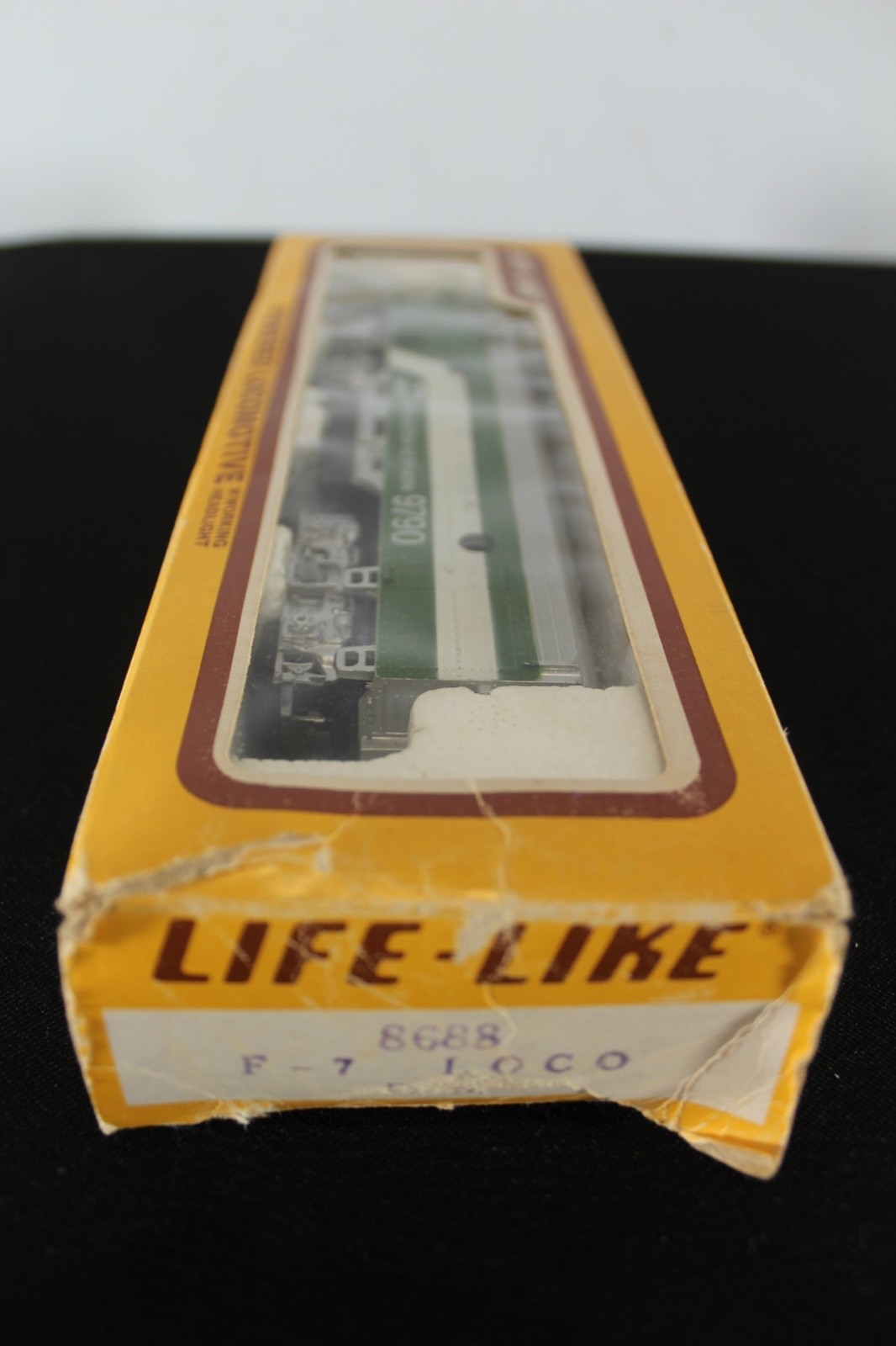 Life Like Burlington Northern 9790 Power Locomotive Train Loco Headlight