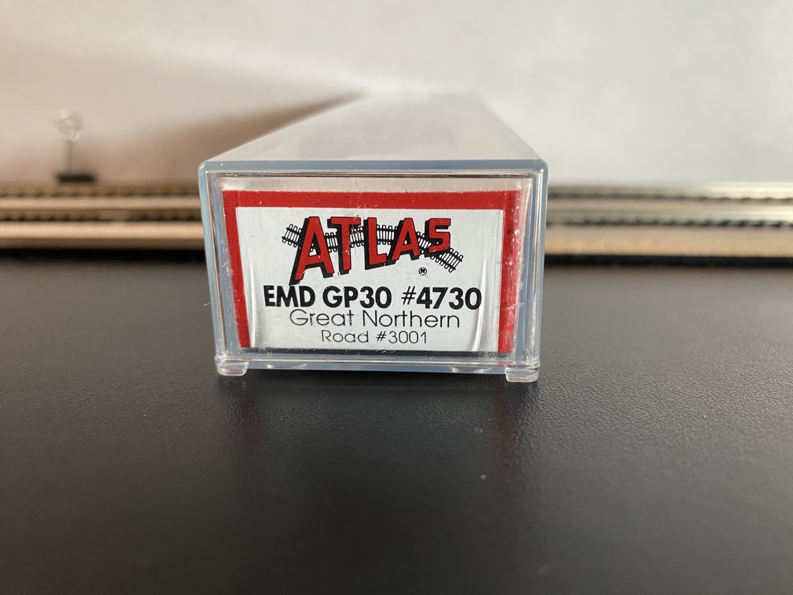 Atlas N Scale EMD GP30 #4730 Great Northern Diesel Locomotive Rd#3001