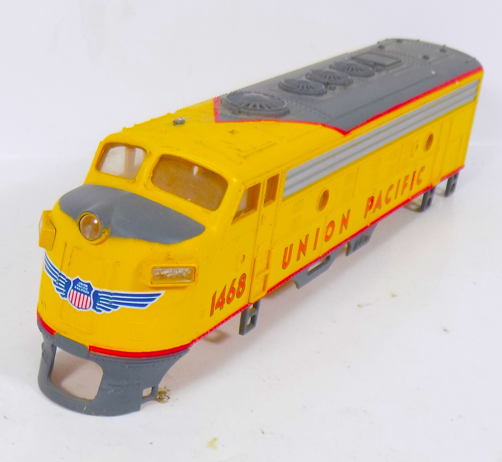 VTG / HO / REVELL / UNION PACIFIC #1468 / DIESEL / SHELL / PARTS
