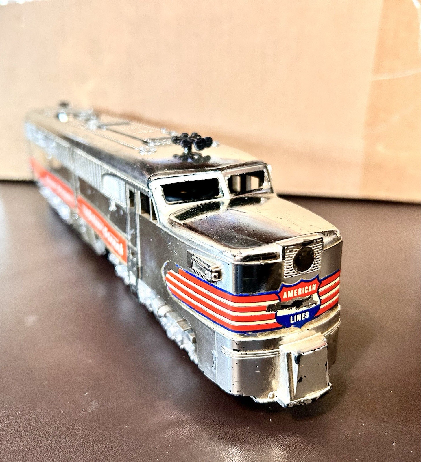 American Flyer “405” Silver Streak diesel locomotive (#81)
