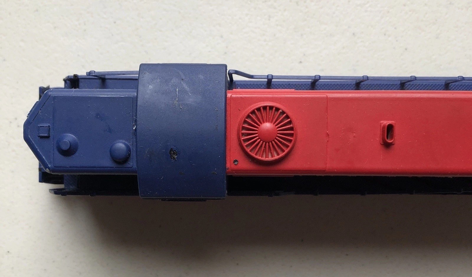 AHM 1776 Norfolk And Western HO Train Locomotive Engine Patriotic America Diesel