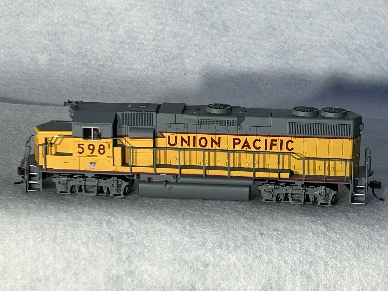Beautiful ATLAS Trainman Union PacificGP-38 Diesel Engine HO