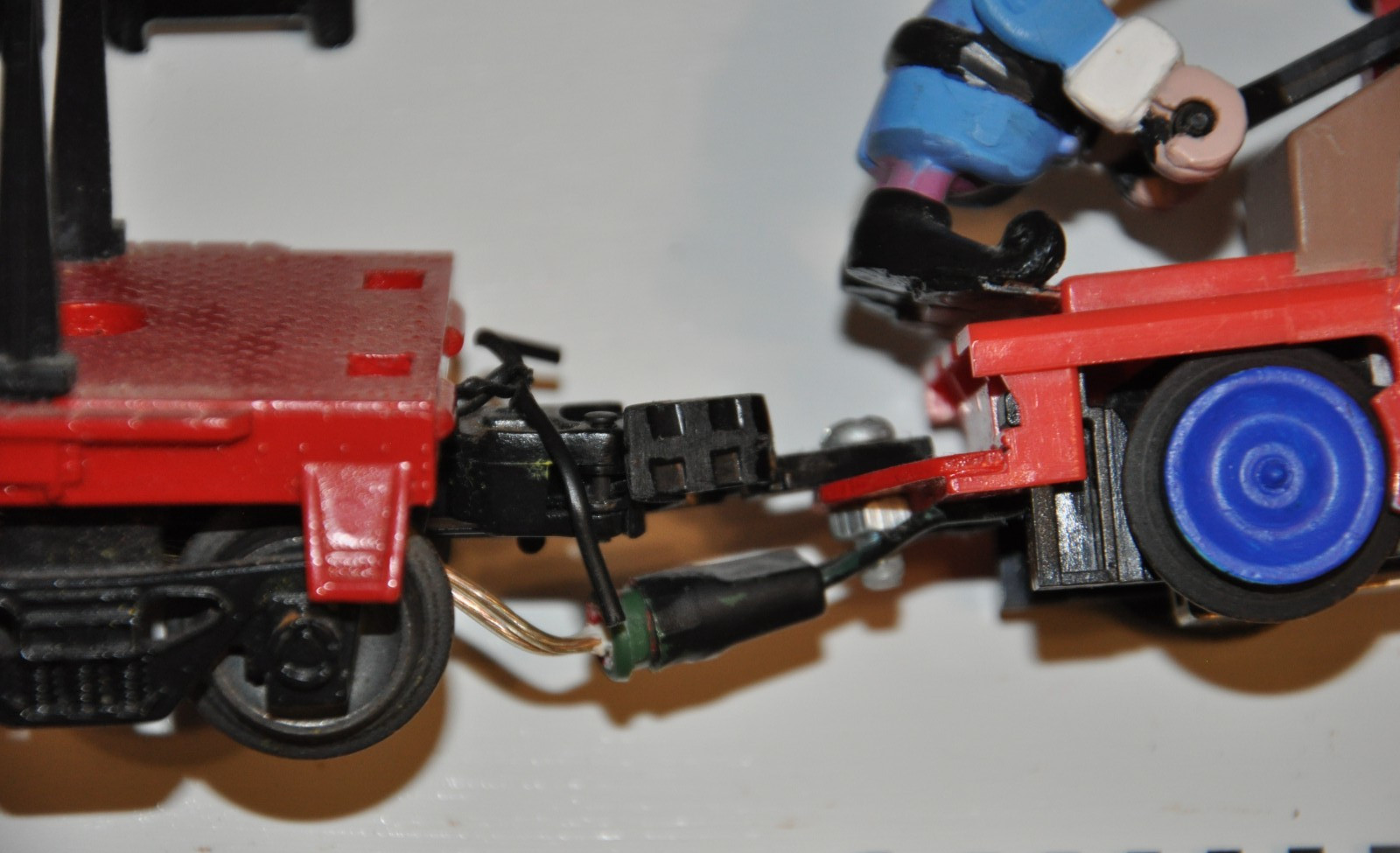 1 OF A KIND O Gauge Handcar Elf & Rudolf w/Lit Red Nose/ Lit Lantern Car in Tow