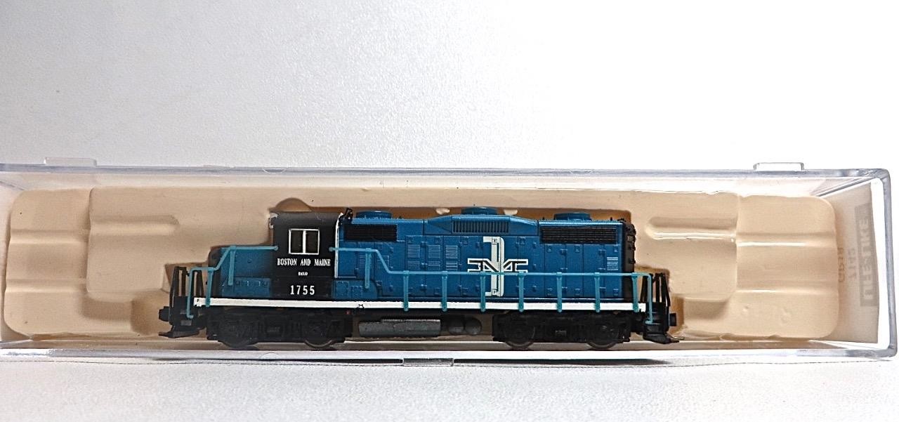 N Gauge Life-Like 7142 B&M Boston & Maine Lo Nose GP18 Cab 1755 Brand New