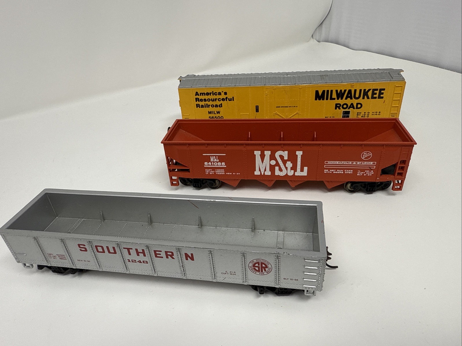 Bachmann and Others Lot UNION SOUTHERN PACIFIC Locomotive Caboose