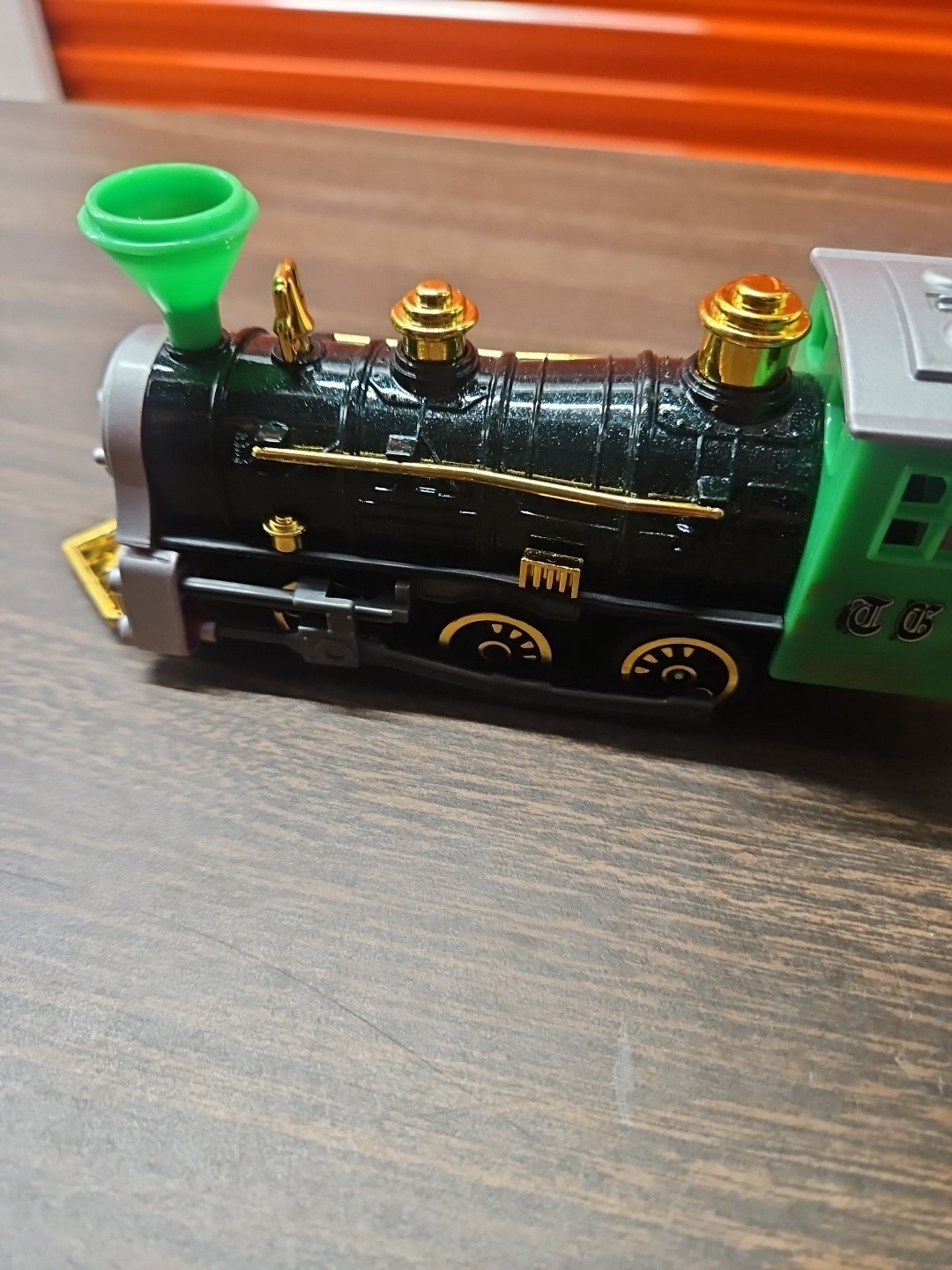 Wowtoyz Train Locomotive Green Black