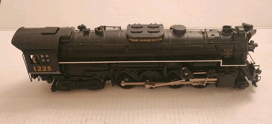 Lionel 6-11203 O Gauge Pere Marquette Berkshire Steam Locomotive #1225 No Tender