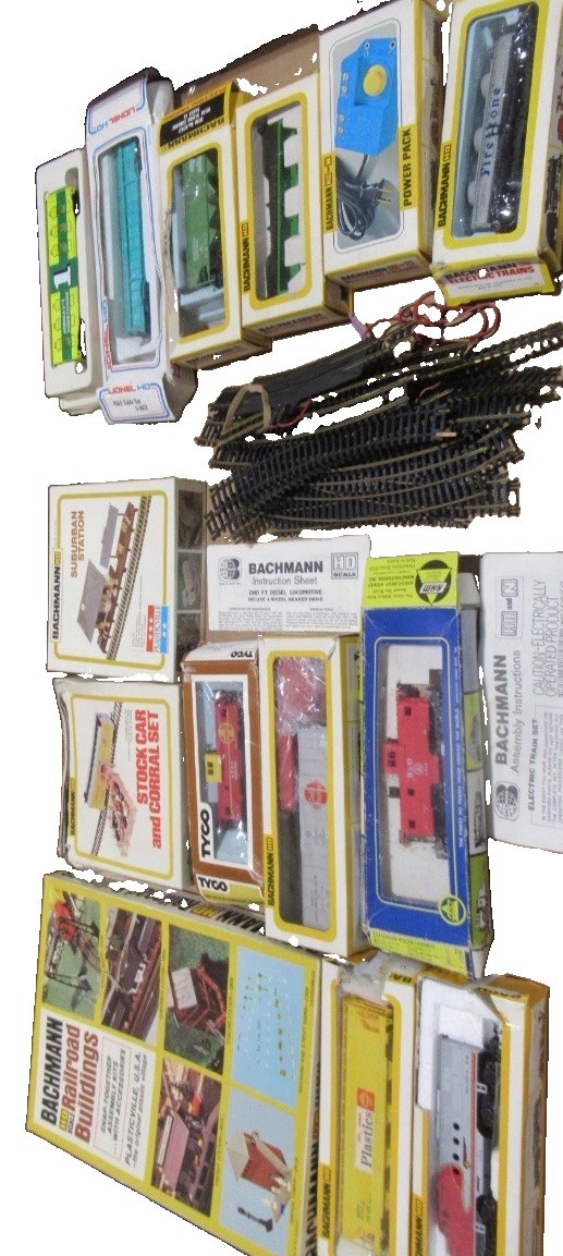 HO Scale Model Train Lot TYCO BACHMANN Locomotives Track Buildings Cars Vintage