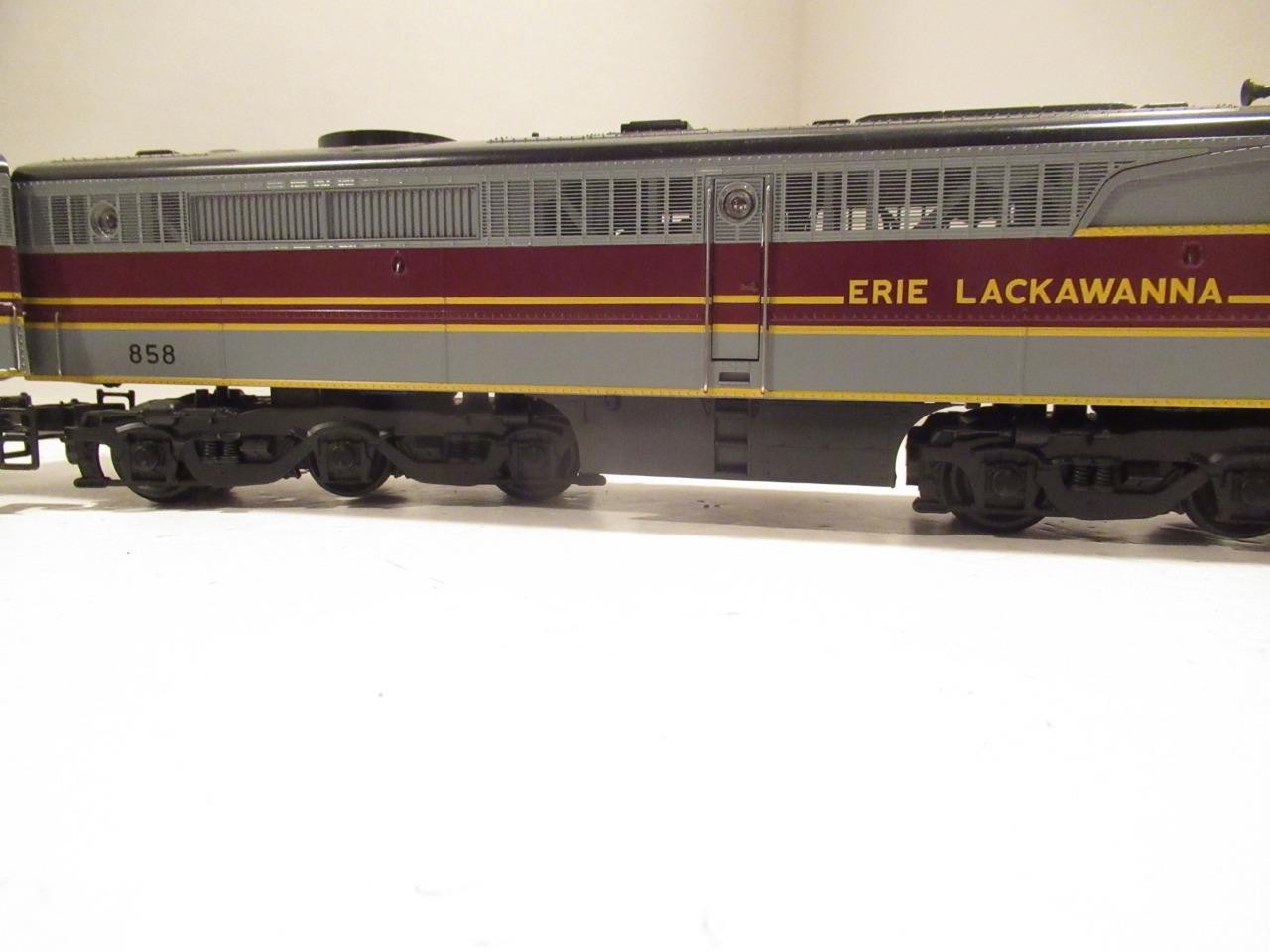 LIONEL 18116 ERIE LACKAWANNA PA A/A DIESEL SET W/2 MOTORS & RAILSOUNDS- NEW- H1B