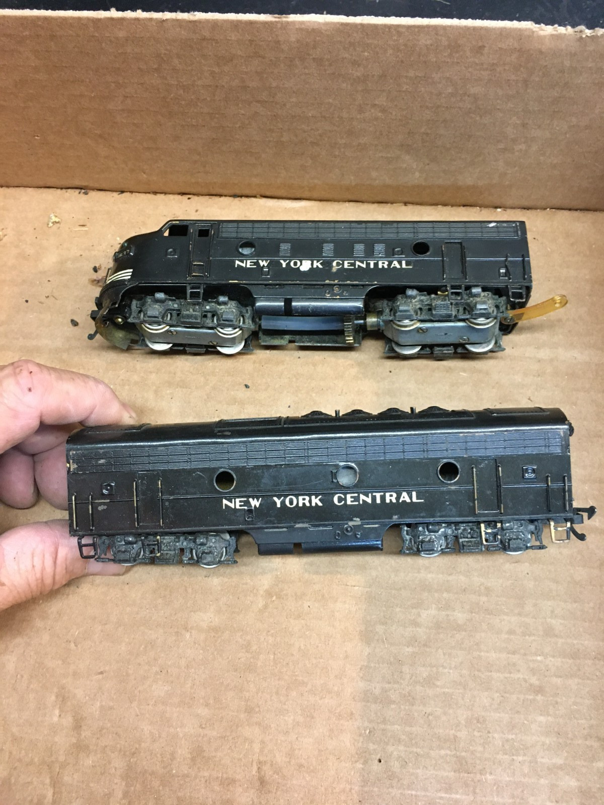 Vtg HO g Japan Tenshodo’s Stream Line New York Central Deisel Locomotive and Car