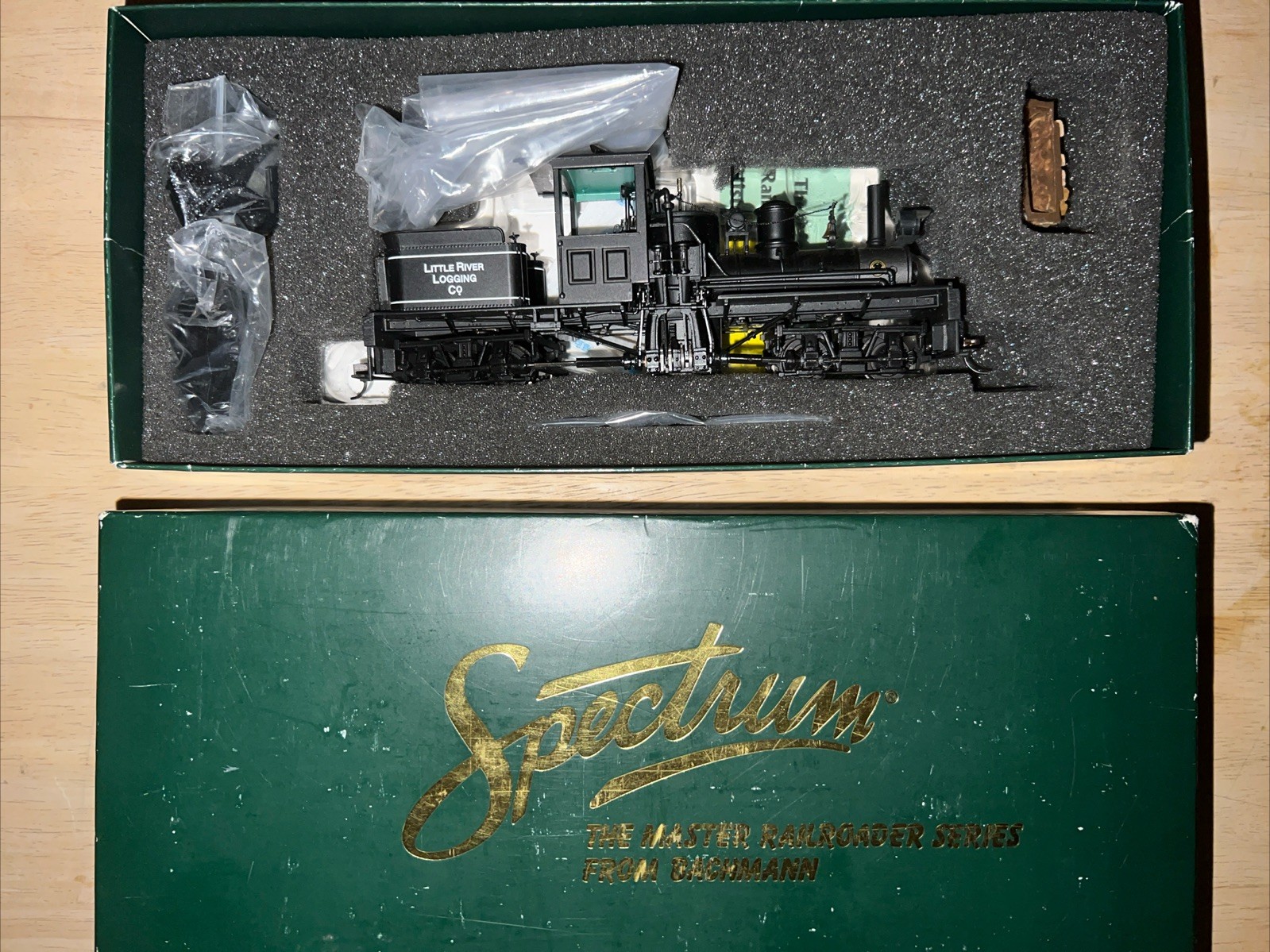 Bachmann Spectrum ON30 two-truck Shay loco No 25663 Little River Logging Co