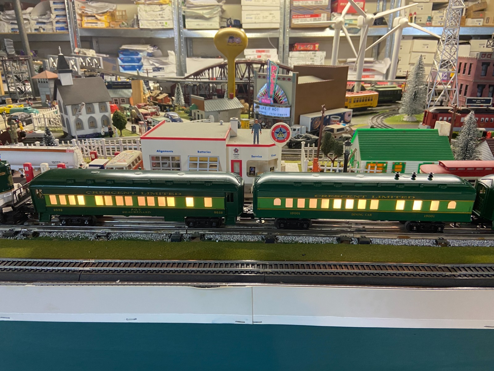 Lionel 6-8774 Southern GP-7 Diesel O Gauge Locomotive & SIX Passenger cars! TEST