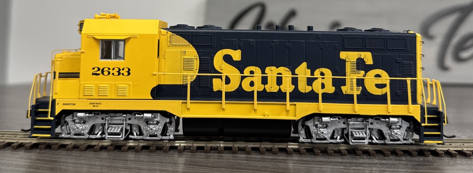 Athearn RTR HO #91535 Santa Fe CF7 Angled Cab #2633 Warbonnet DCC Ready & LNIB!