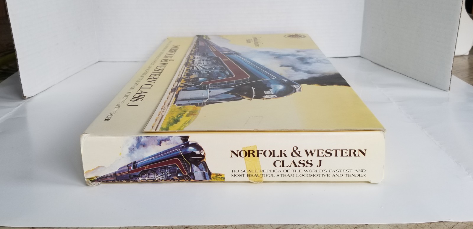 Bachmann HO Norfolk & Western Class J Steam Locomotive & Tender New In Box A5