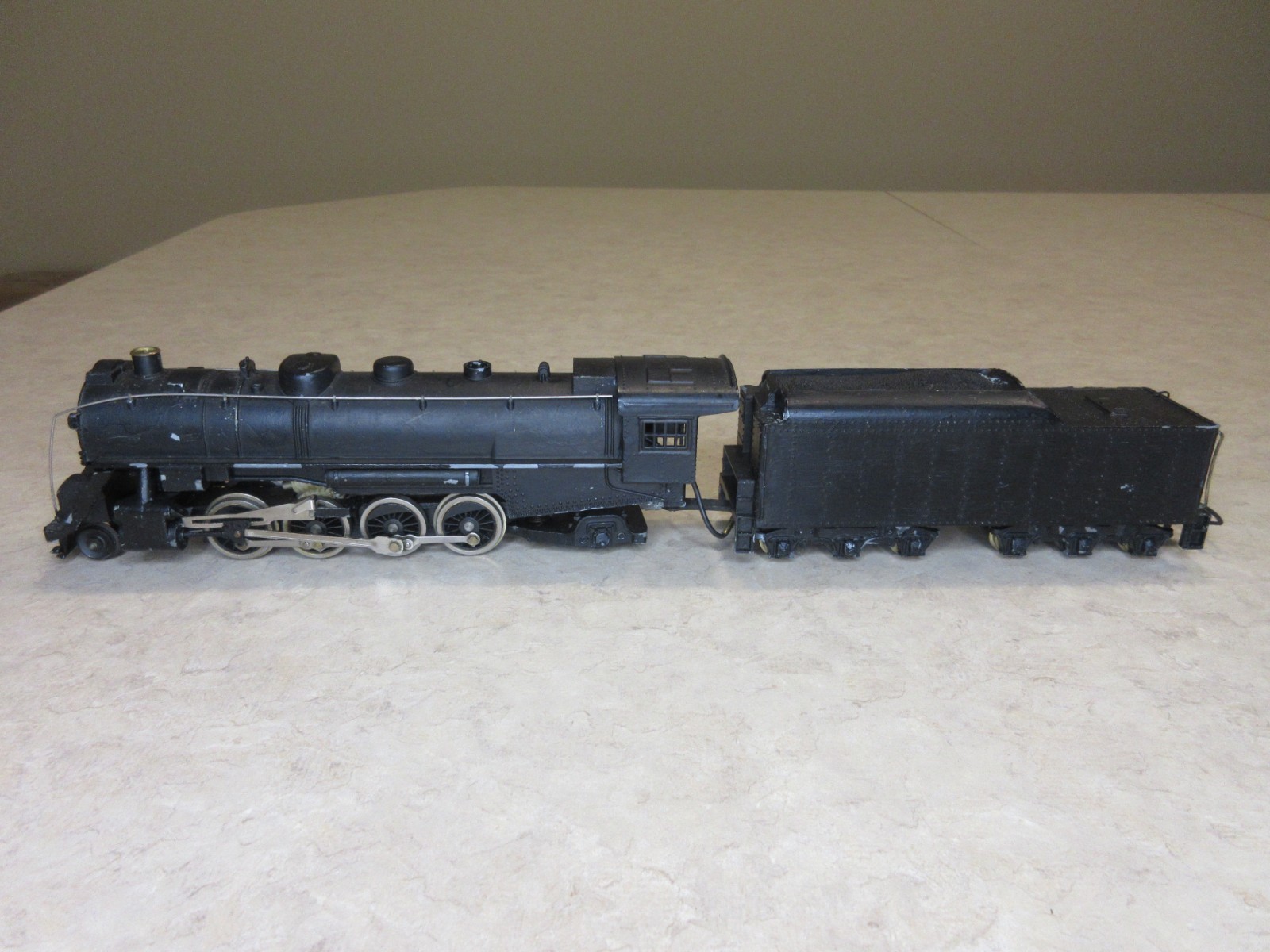 Mantua 2-8-2 ‘Mikado’ Steam Locomotive & Tender. Diecast. Watch The Video!!!