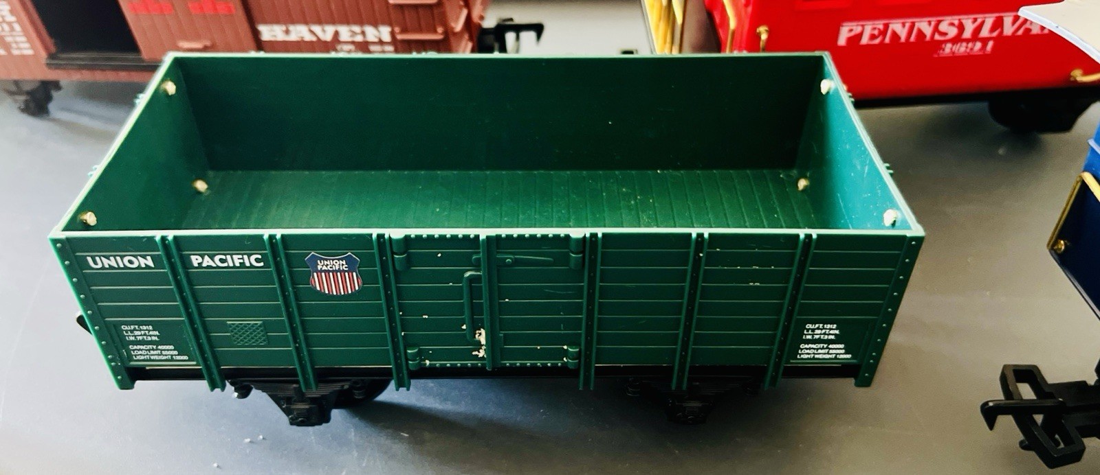 Scientific Toys, Ltd. Train Lot + Remote