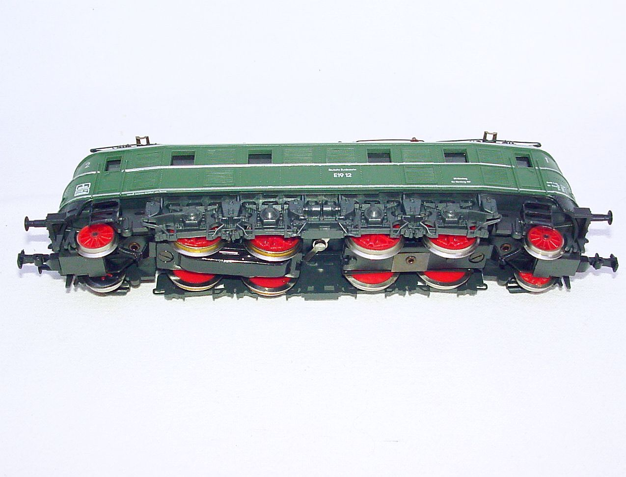 Rivarossi HO 1:87 DB BR E19 Deutsche Bundesbahn Green ELECTRIC LOCOMOTIVE MIB`80