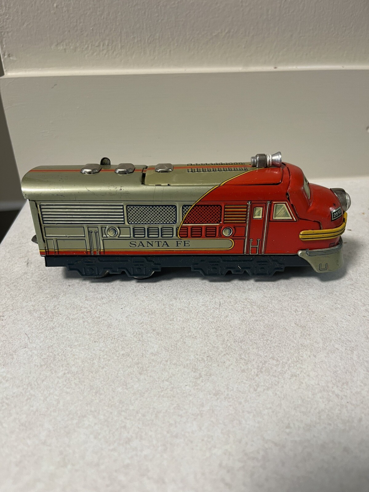 Vintage KDR Japan Tin Litho Santa Fe Diesel Train Battery Operated w/ Box