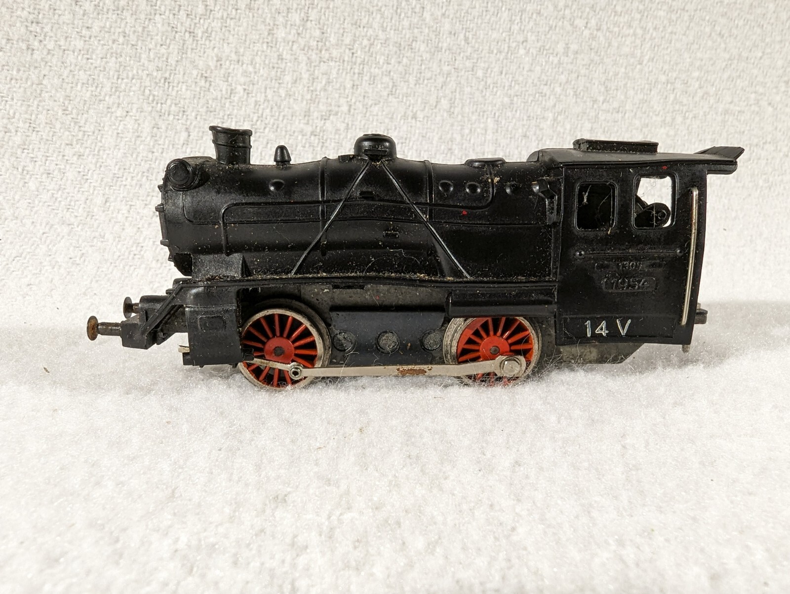 Vtg Fleischmann HO Scale Locomotive Engine Model 1305 1954 ~ Western Germany