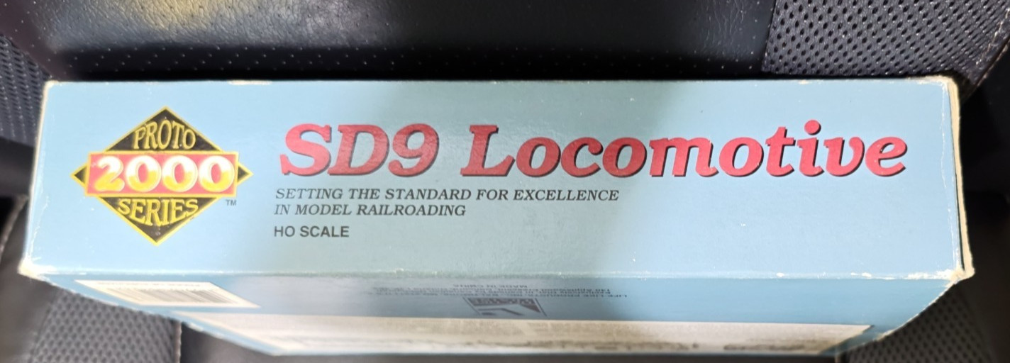 PROTO 2000 Series Conrail 6923 SD9 DCC No Sound #21237 HO Scale