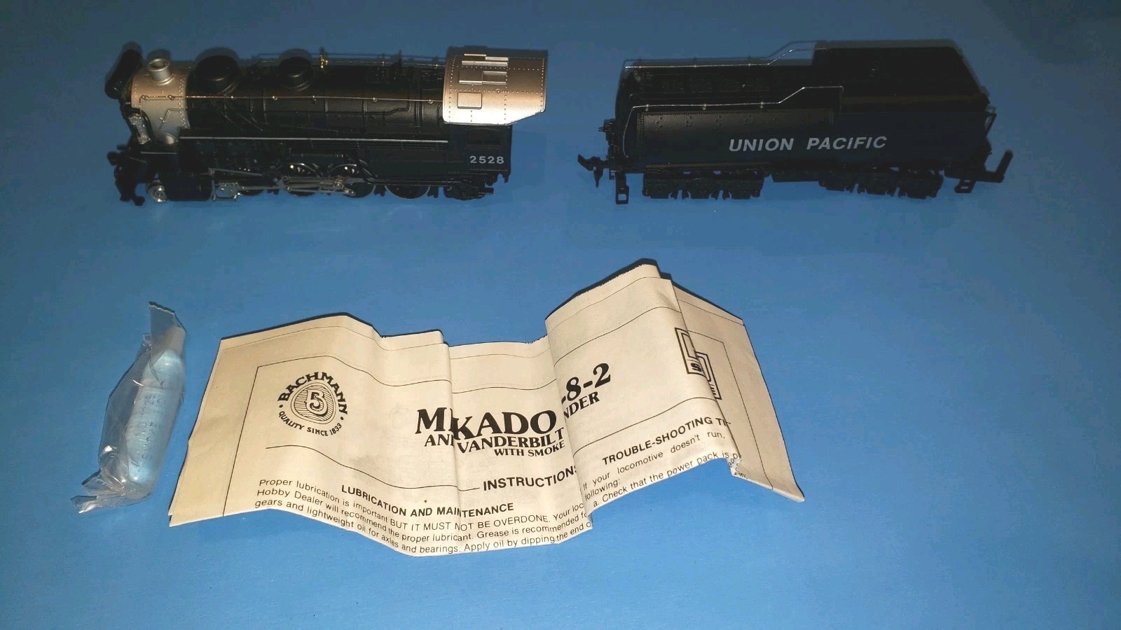 Vintage Bachmann “UNION PACIFIC” HO Mikado 2-8-2 With Smoke & Original Box