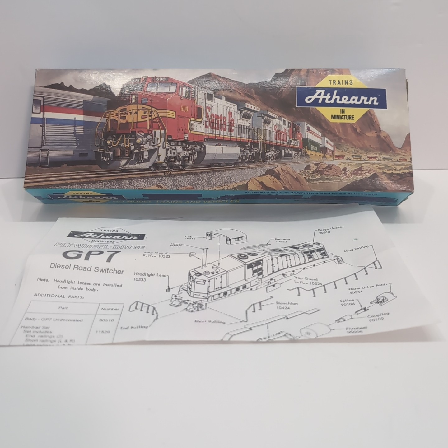 Athearn 3157 GP9 Diesel Locomotive Powered Great Northern #707 New Old Stock