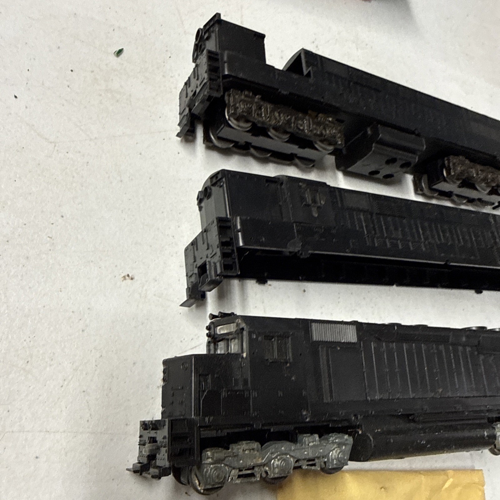 Athearn HO 4160 SD45 Powered Undecorated Black Diesel Locomotive lot